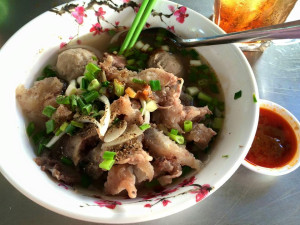 Phở lẩu bò Chợ Lớn