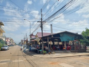 ປ້າແກ້ວປີ້ງໝູ