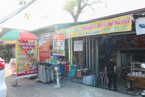 Quán àn Hanoi noodle