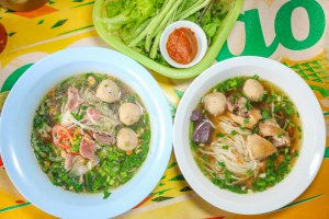 Pho Zap Song Euy Nong