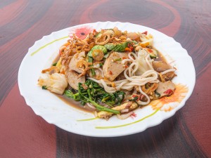 Ms. Noi papaya salad