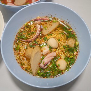 989 Tom Yum Noodle Soup