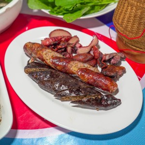 Phoxay minced meat salad